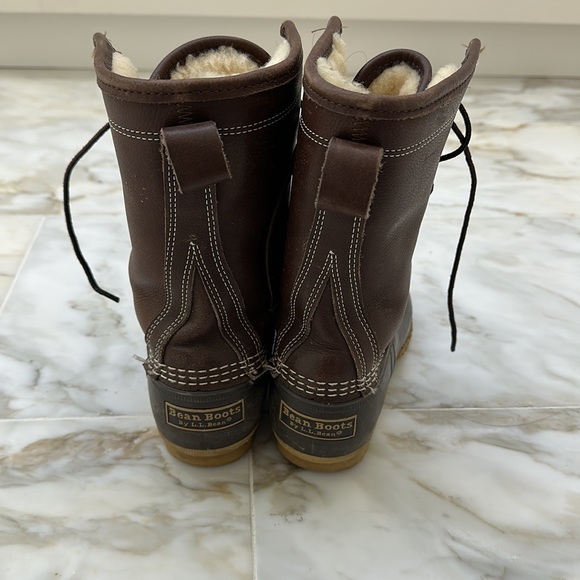 L.L. Bean Shearling Lined Bean Boots - Picture 3 of 7